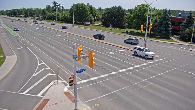 Traffic camera image at 2025-06-30 18:10:34