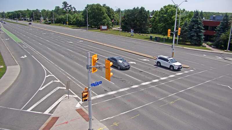 Traffic camera image at 2025-06-30 18:25:35
