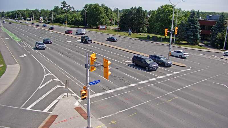 Traffic camera image at 2025-06-30 19:25:35