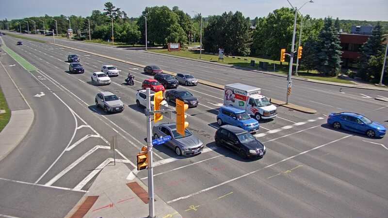 Traffic camera image at 2025-06-30 19:37:05