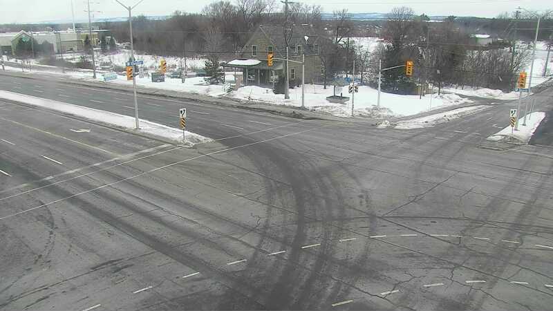 Traffic camera image at 2025-03-09 14:05:43