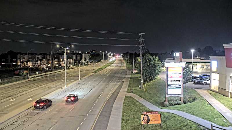Traffic camera image at 2025-07-06 02:10:33