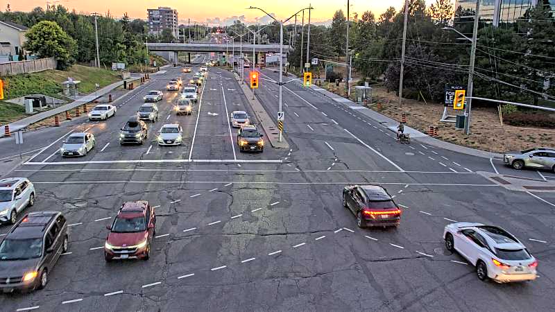 Traffic camera image at 2025-08-25 00:00:33