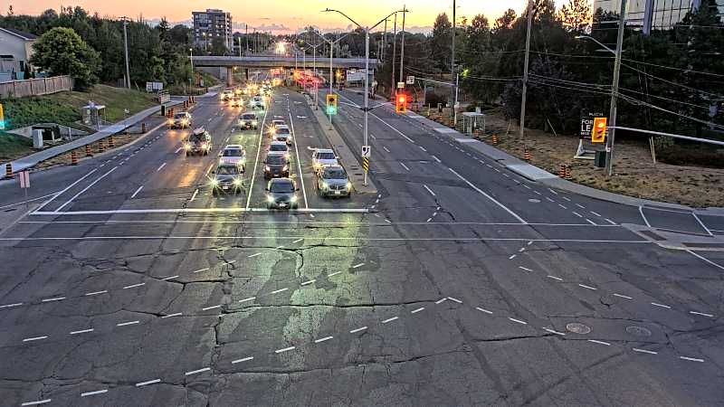 Traffic camera image at 2025-08-25 00:10:36