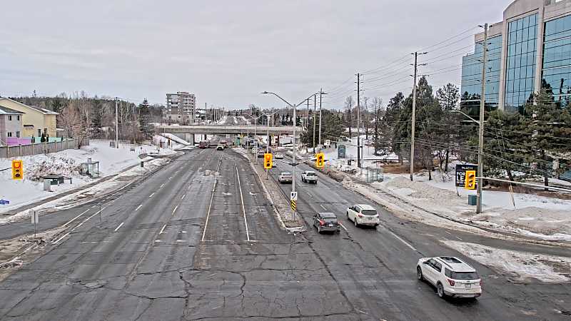 Traffic camera image at 2025-03-09 13:25:24