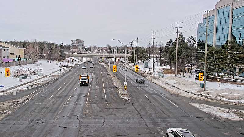 Traffic camera image at 2025-03-09 13:55:44