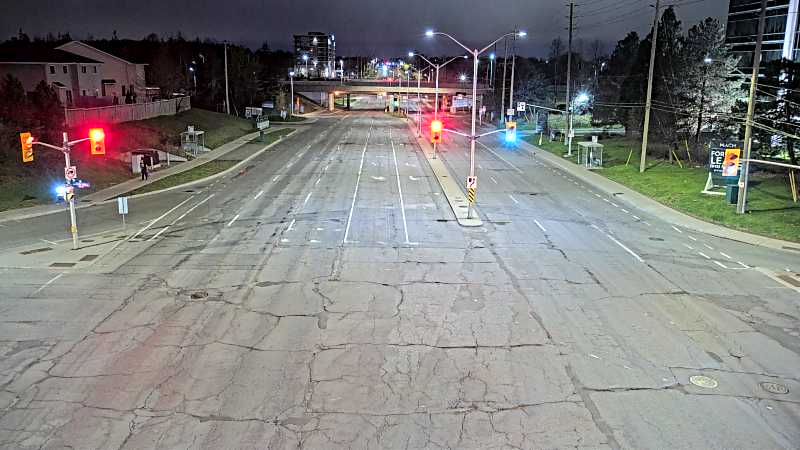 Traffic camera image at 2025-05-09 05:40:27