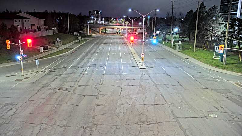 Traffic camera image at 2025-05-09 05:45:26