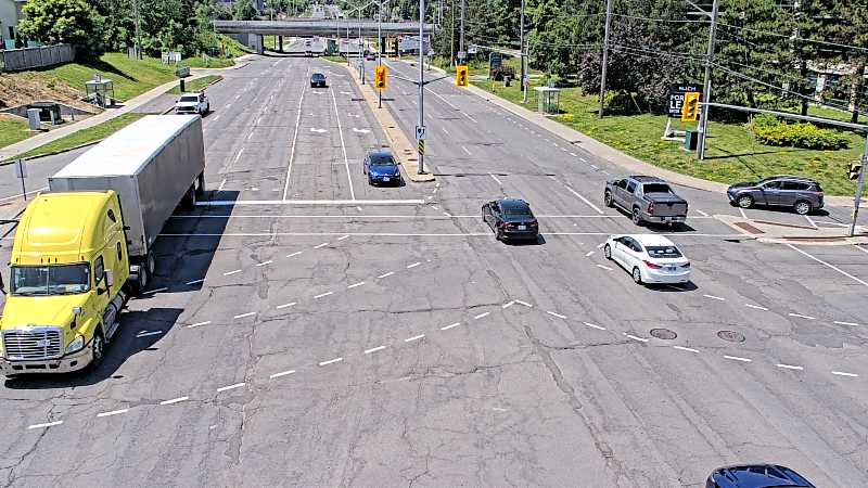 Traffic camera image at 2025-06-30 16:25:34