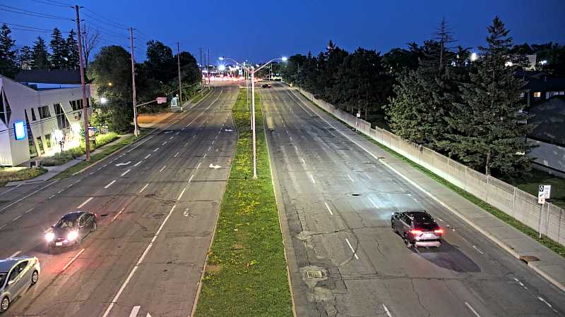 Traffic camera image at 2025-07-04 01:37:16