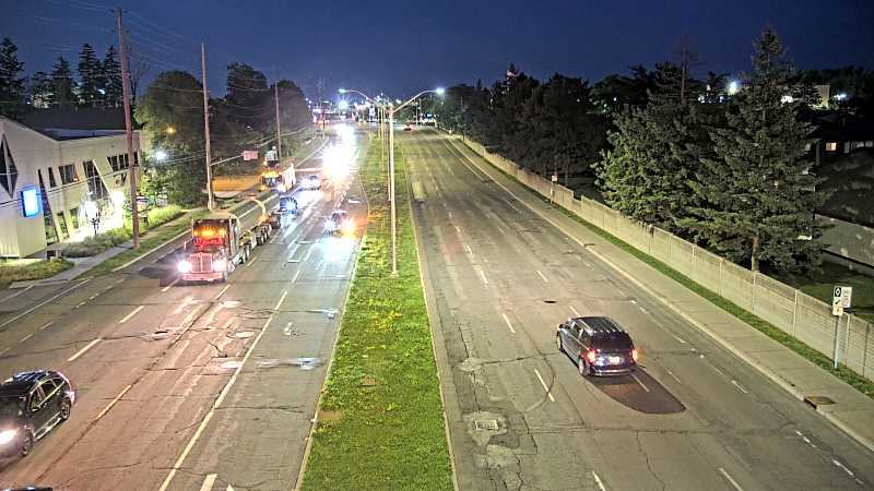 Traffic camera image at 2025-07-04 01:50:43