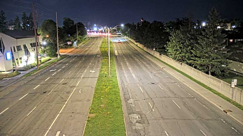Traffic camera image at 2025-07-04 02:15:36