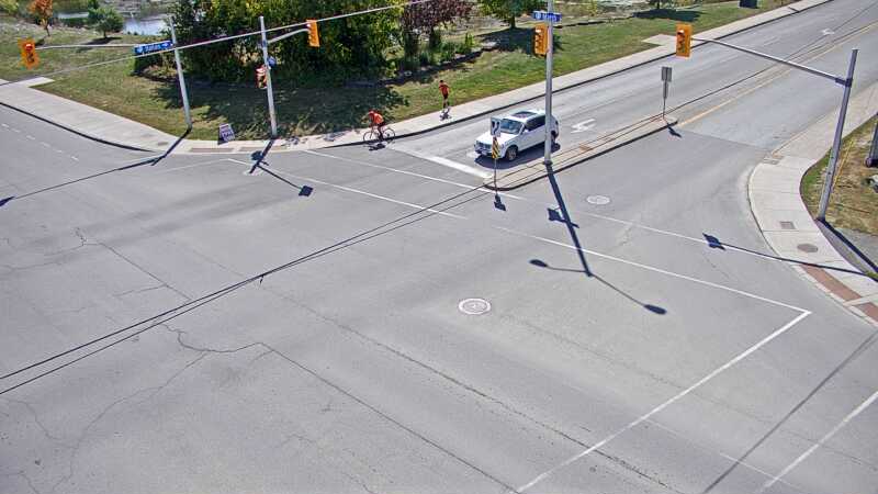 Traffic camera image at 2025-09-14 17:15:39