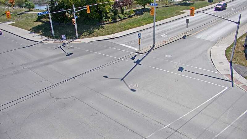 Traffic camera image at 2025-09-14 18:25:37