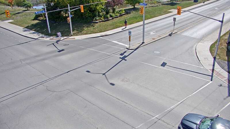 Traffic camera image at 2025-09-14 18:40:41