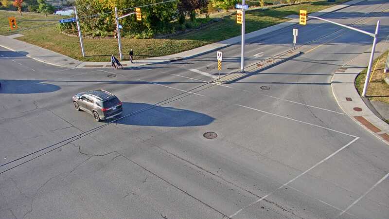 Traffic camera image at 2025-09-18 12:10:39