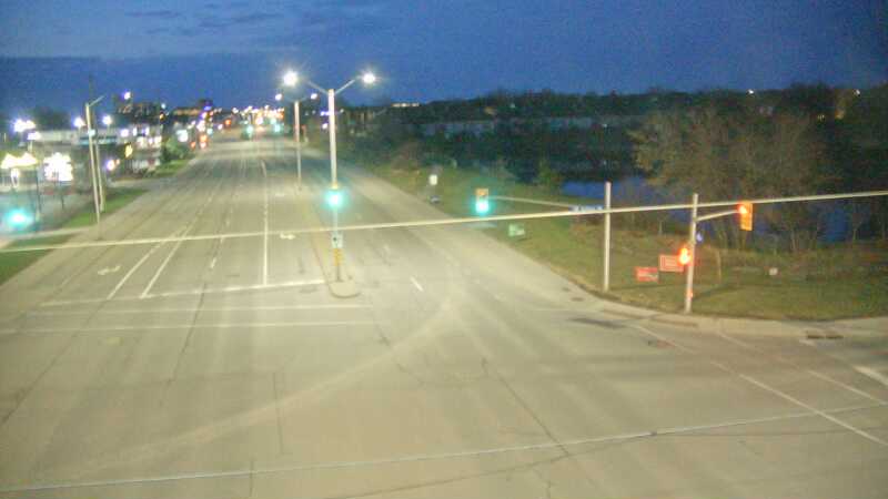 Traffic camera image at 2025-04-25 09:20:33