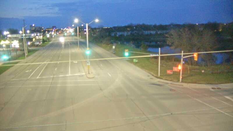 Traffic camera image at 2025-04-25 09:25:22