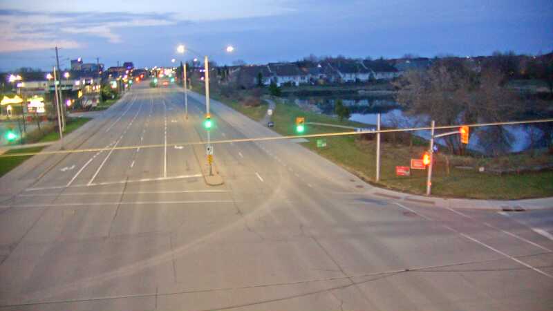 Traffic camera image at 2025-04-25 09:36:26