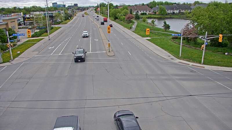 Traffic camera image at 2025-05-20 14:20:38