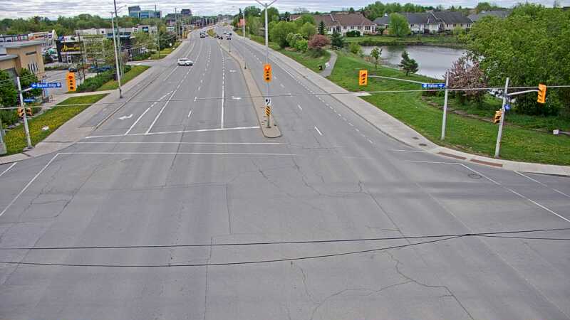 Traffic camera image at 2025-05-20 14:30:45