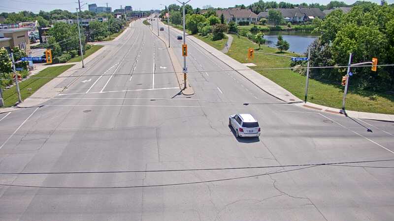 Traffic camera image at 2025-06-30 16:40:35