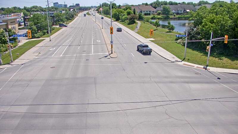 Traffic camera image at 2025-06-30 17:05:43