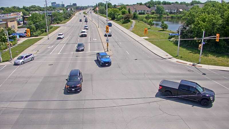 Traffic camera image at 2025-06-30 17:45:39