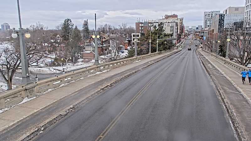 Traffic camera image at 2025-03-09 13:00:06