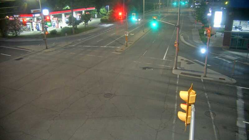 Traffic camera image at 2025-06-06 08:37:55