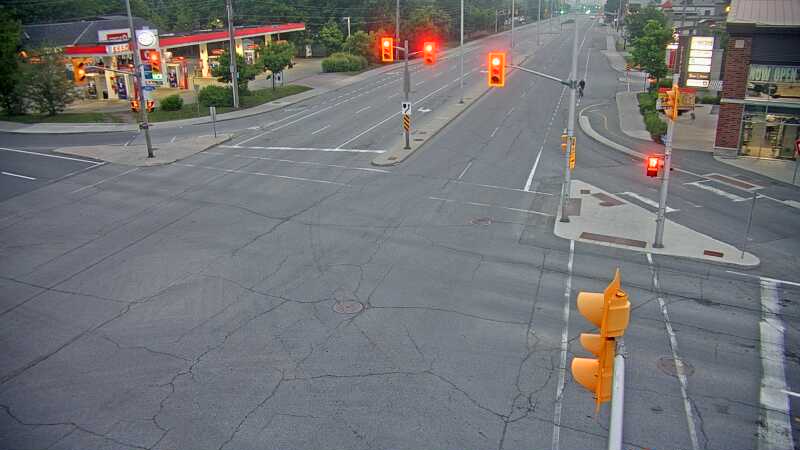 Traffic camera image at 2025-06-06 09:15:48
