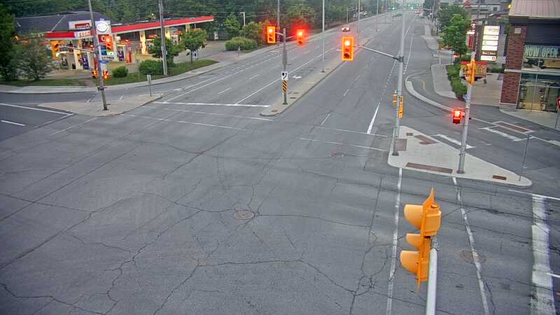 Traffic camera image at 2025-06-06 09:20:51