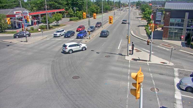 Traffic camera image at 2025-06-30 16:40:35