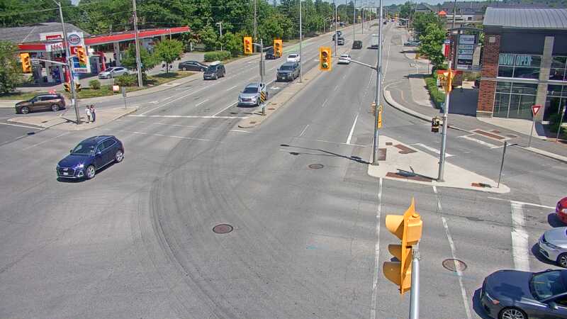 Traffic camera image at 2025-06-30 17:05:43