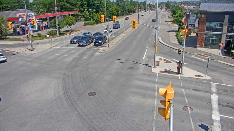 Traffic camera image at 2025-06-30 17:10:44