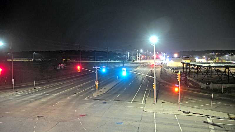 Traffic camera image at 2025-08-04 01:50:33