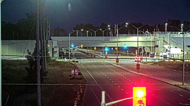 Traffic camera image at 2025-08-25 00:35:32