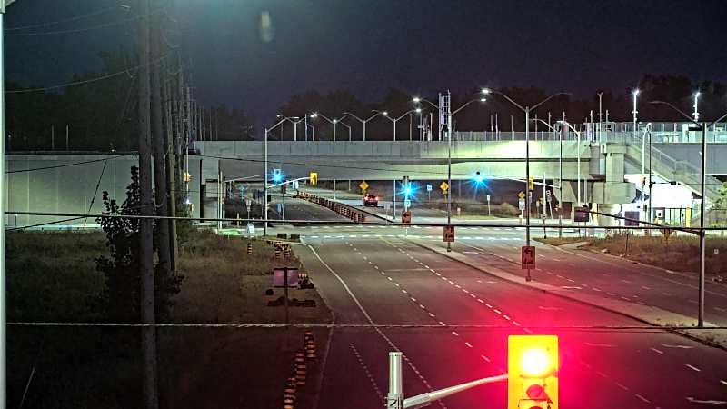 Traffic camera image at 2025-08-25 00:40:34