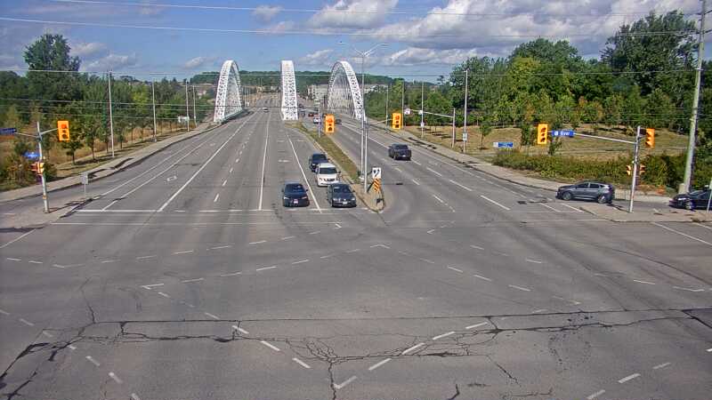Traffic camera image at 2025-08-24 14:35:38