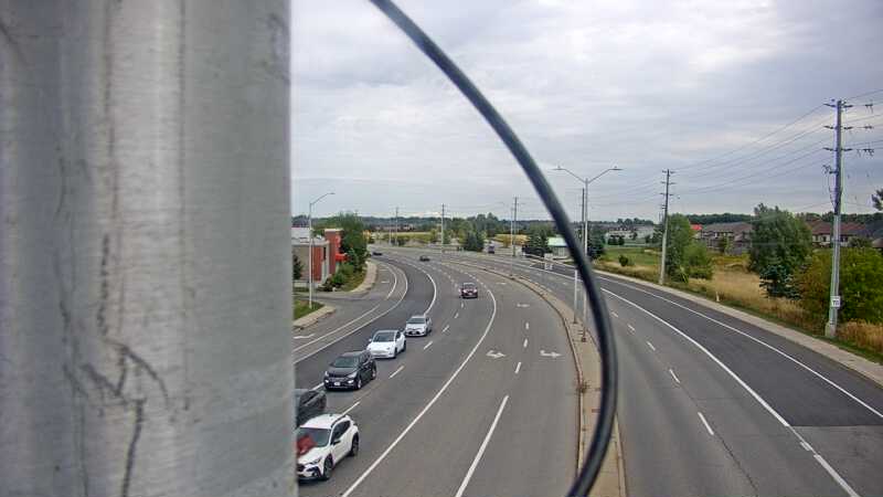 Traffic camera image at 2025-09-13 17:40:36