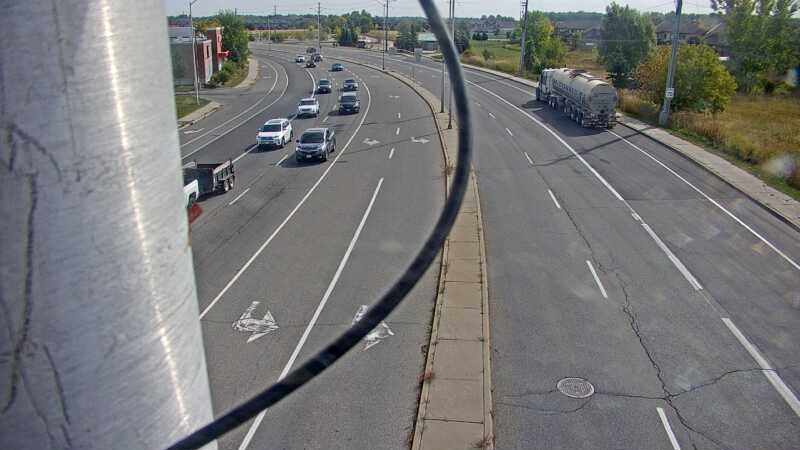 Traffic camera image at 2025-09-17 15:15:33