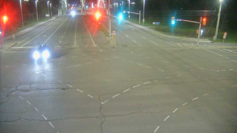 Traffic camera image at 2025-05-09 06:30:25