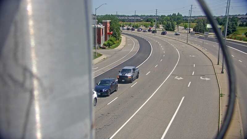 Traffic camera image at 2025-06-30 17:00:40