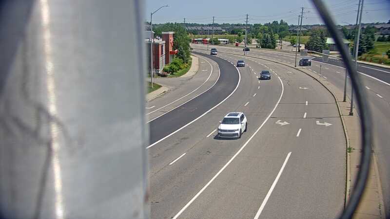 Traffic camera image at 2025-06-30 17:05:43