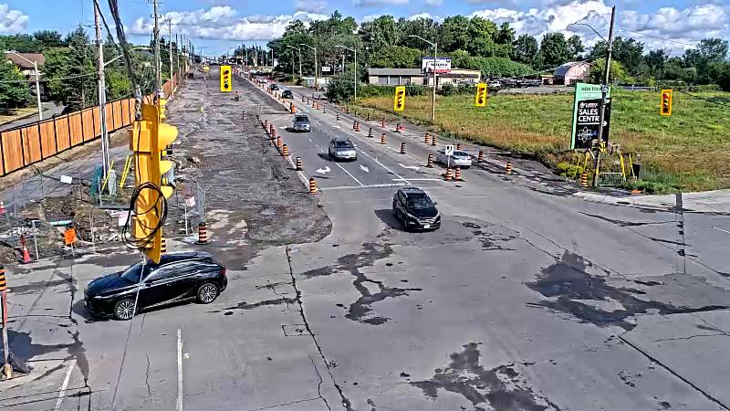 Traffic camera image at 2025-08-24 14:20:36