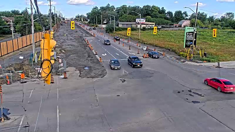 Traffic camera image at 2025-08-24 15:20:36