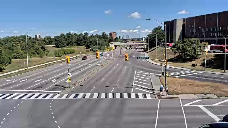 Traffic camera image at 2025-08-24 15:40:39
