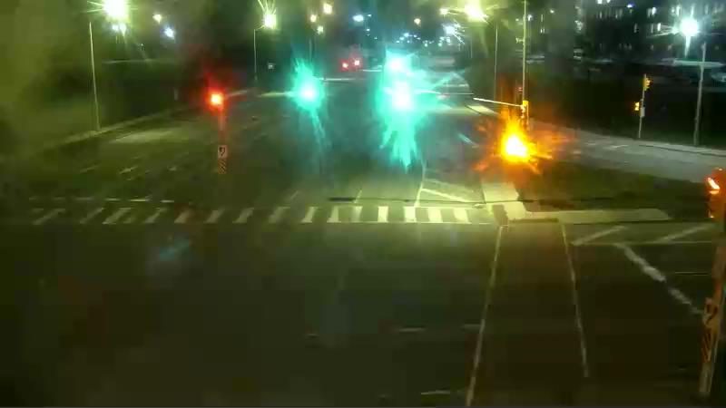 Traffic camera image at 2025-04-25 06:50:20