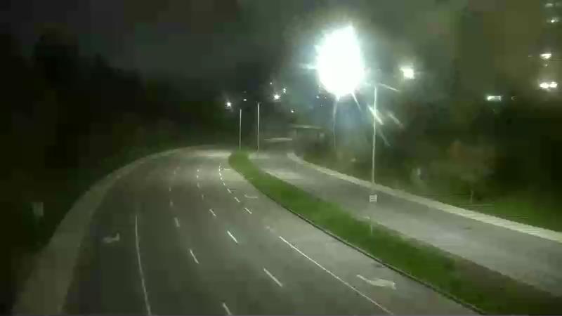 Traffic camera image at 2025-05-09 06:20:31