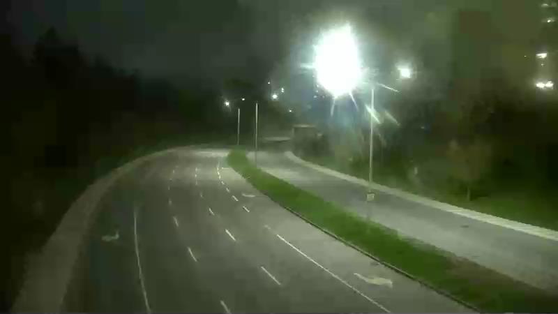 Traffic camera image at 2025-05-09 06:55:33